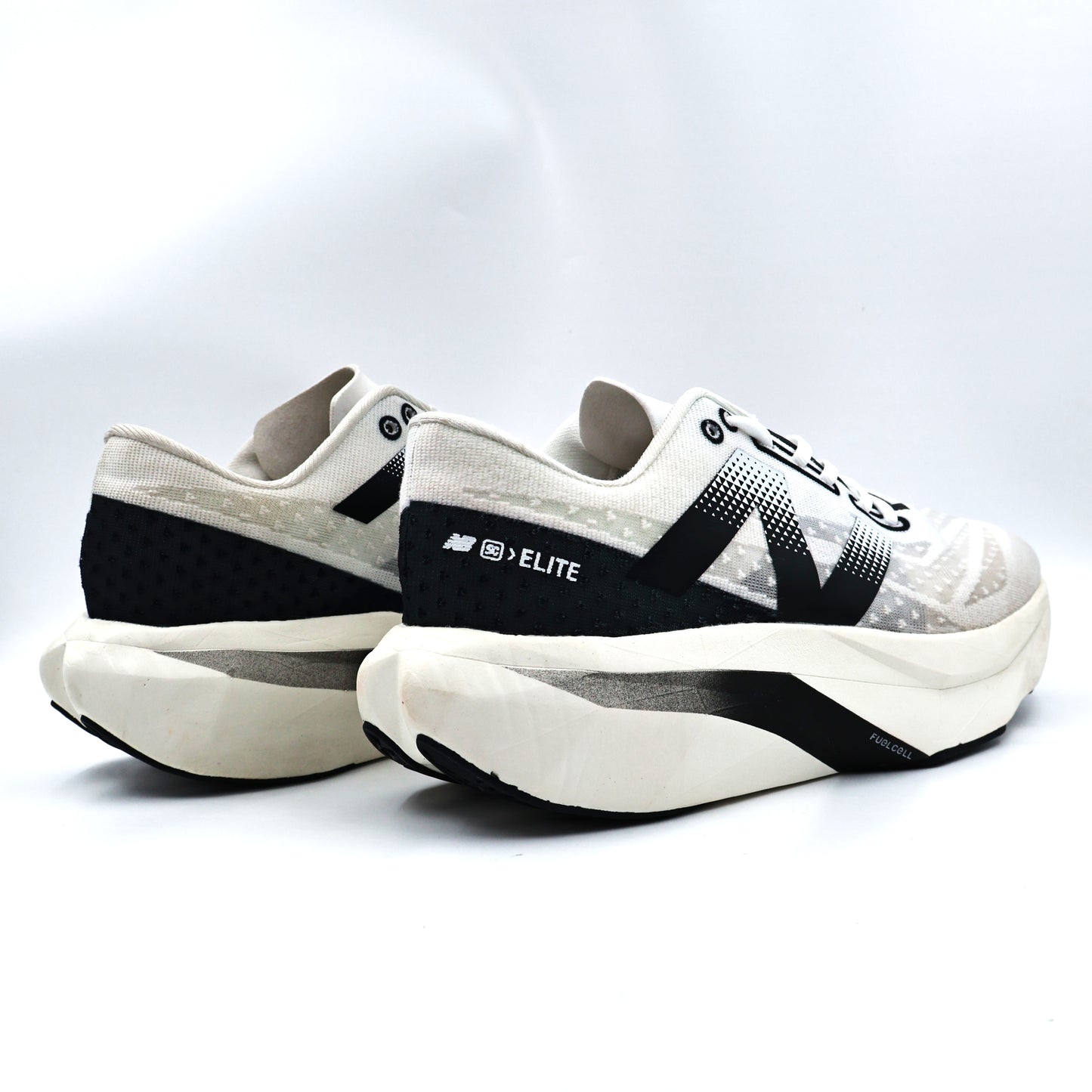 New Balance Black & White Sport Shoe