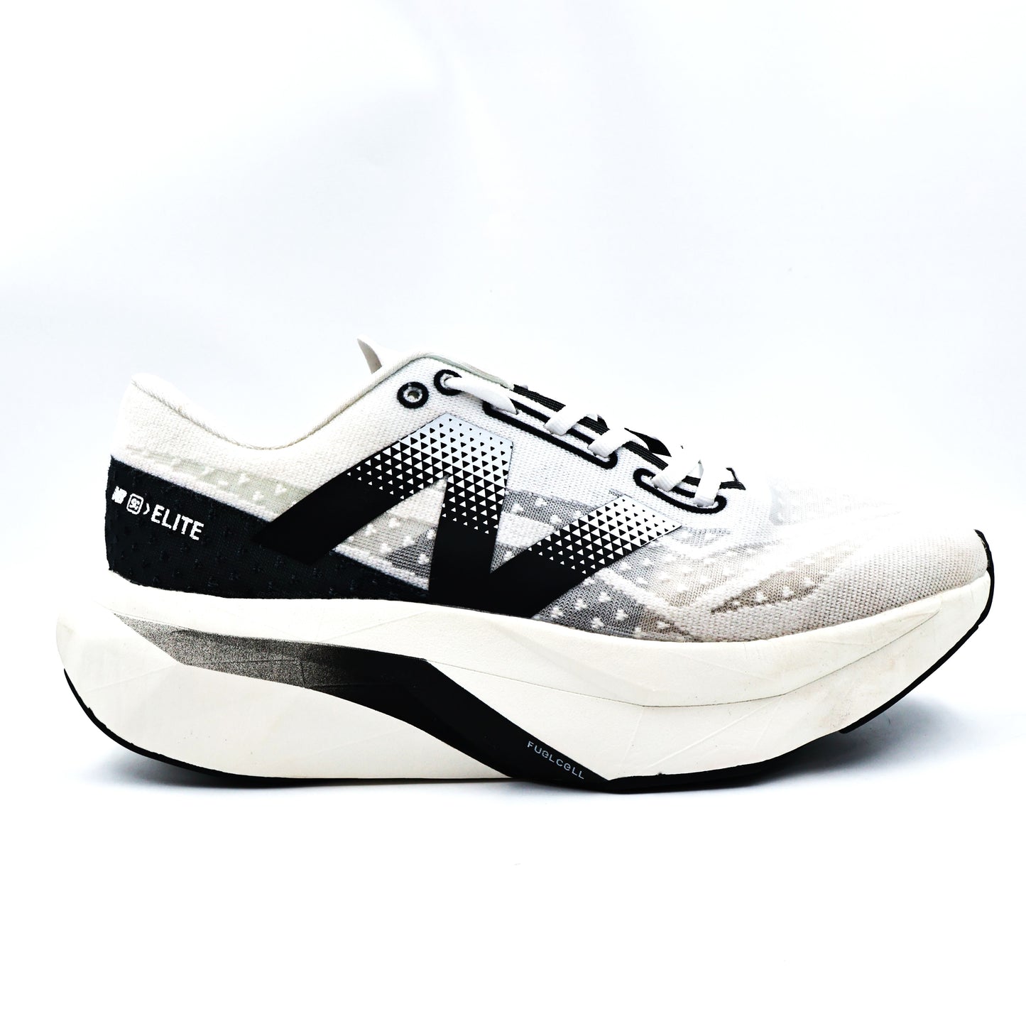 New Balance Black & White Sport Shoe